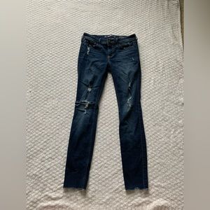 Hollister Low-Rise Super Skinny Jeans Size 24 Like New